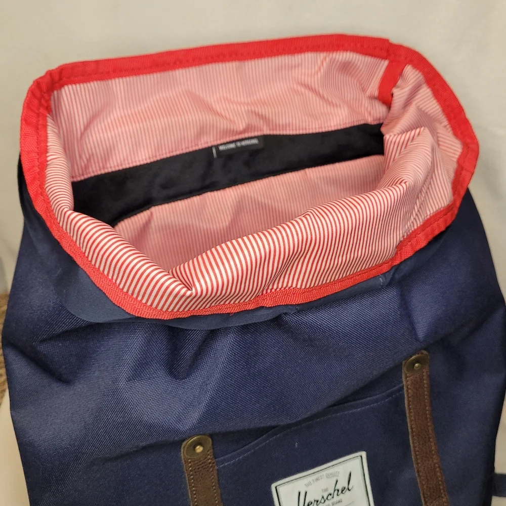 NOT FOR SALE Herschel Retreat Navy Backpack